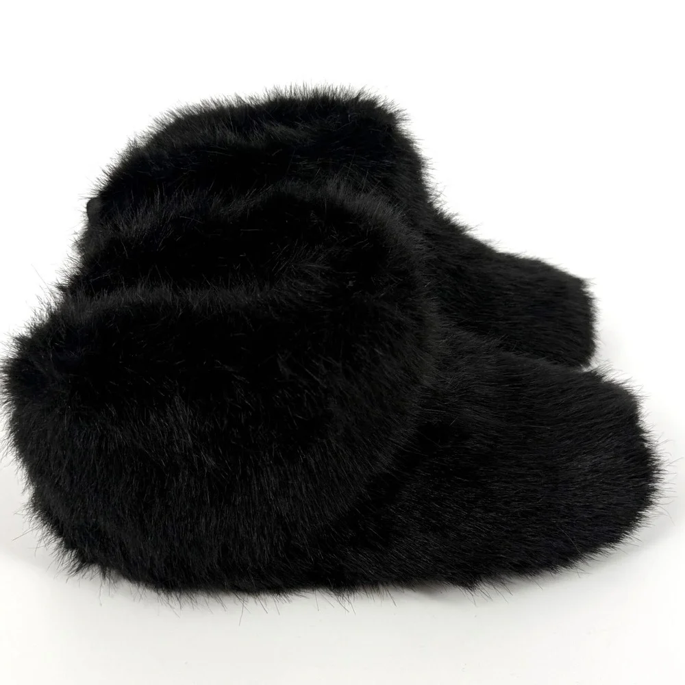 UGG Amary Women 9 Boots Black Faux Fur Fluffy Ankle Booties Cabincore Aprés Ski